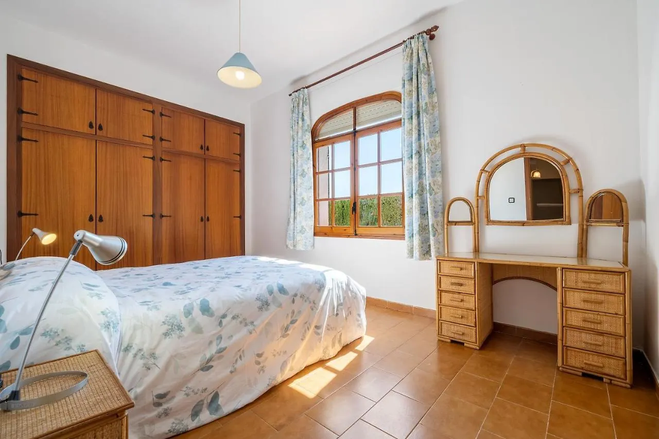Holiday home Hauzify I Casa Cardona Villa Les Tres Cales