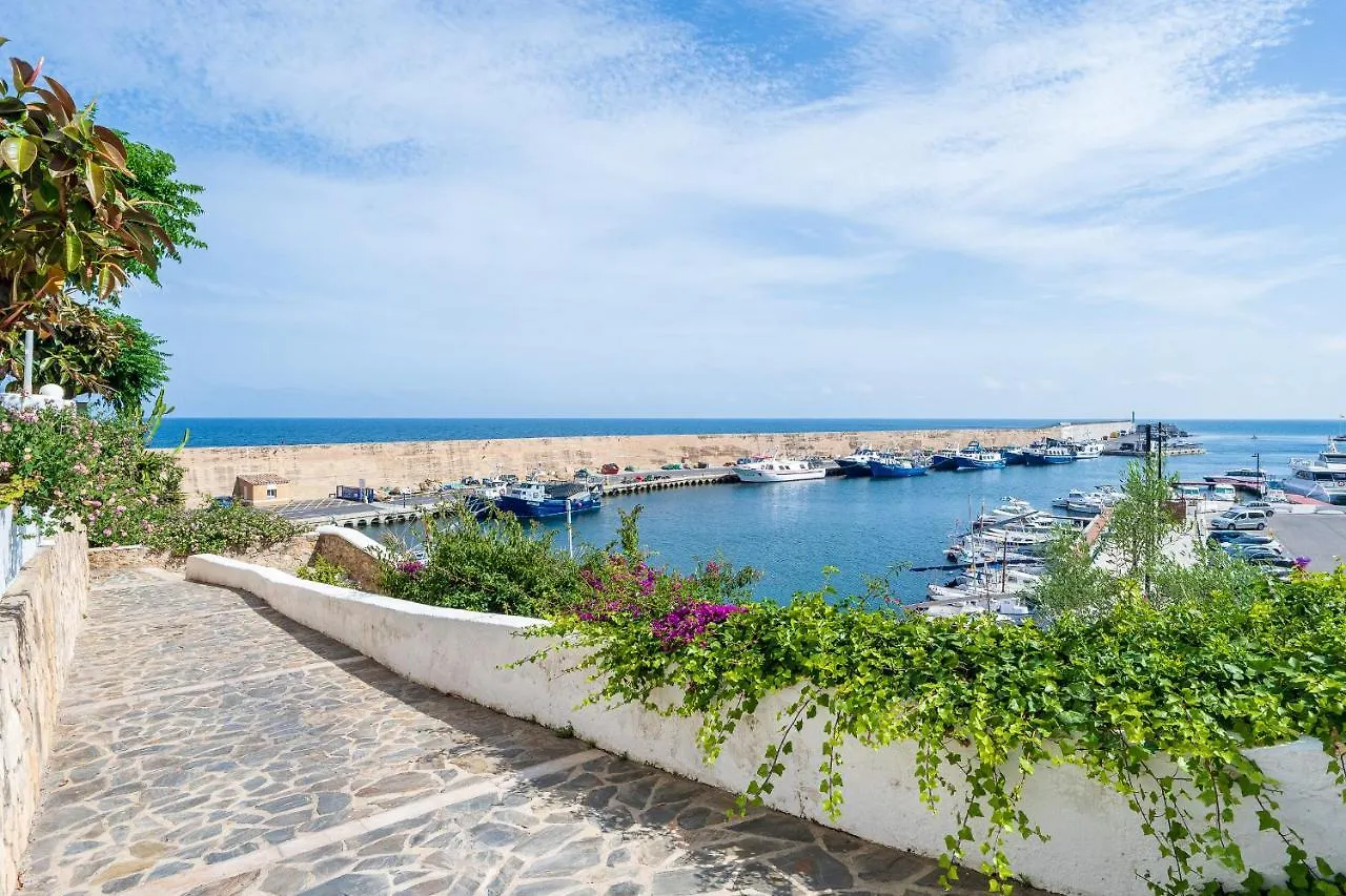 Hauzify I Casa Cardona Villa Les Tres Cales Spain